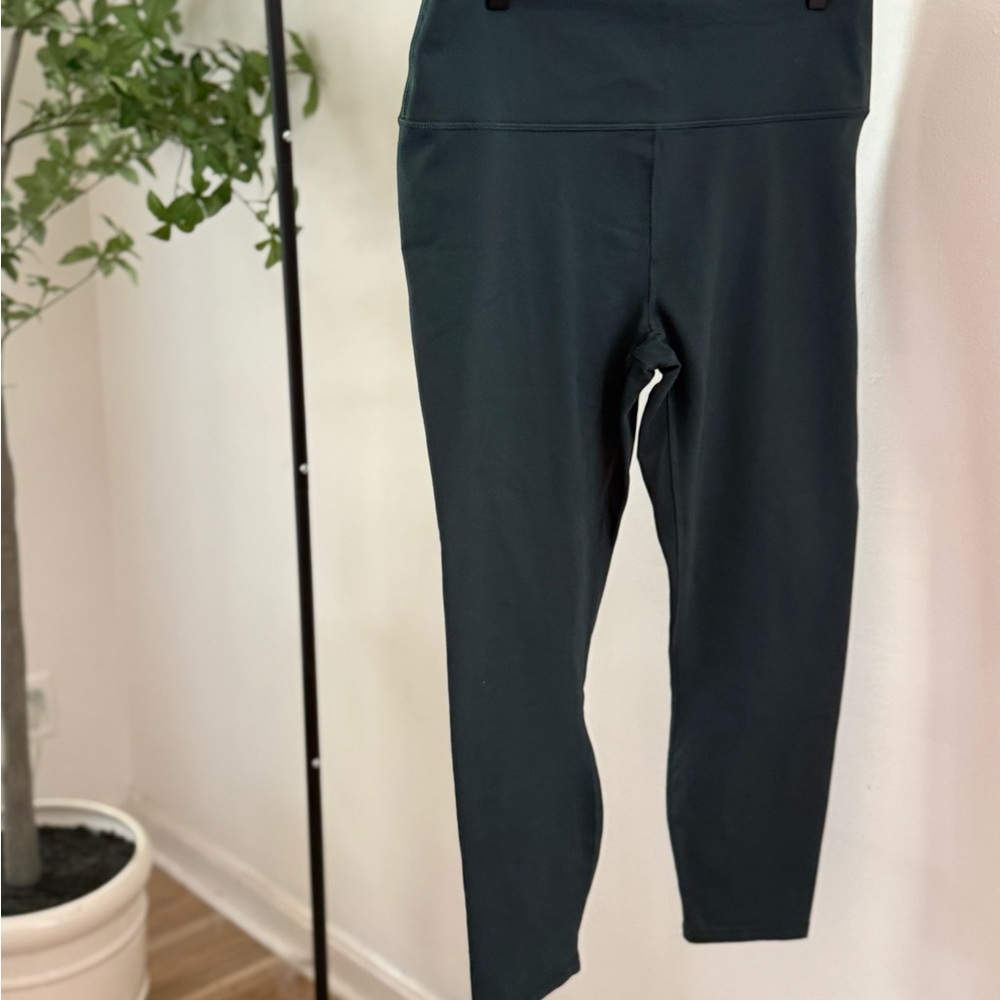 Fabletics Activewear Set - Picture 3 of 3